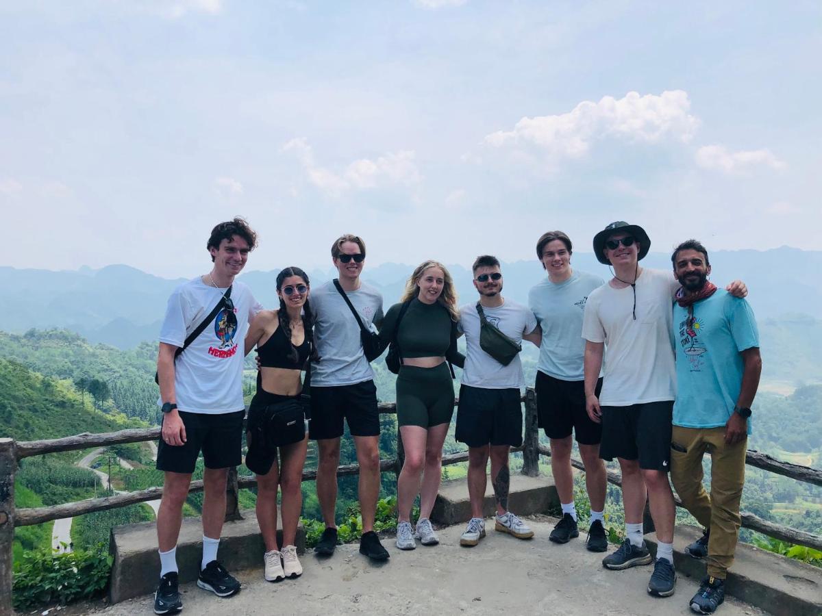 Готель Ha Giang Yolo House And Loop Tours Екстер'єр фото